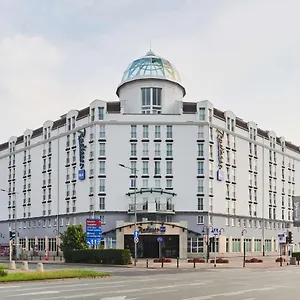 **** Szálloda Radisson Blu Sobieski Lengyelország